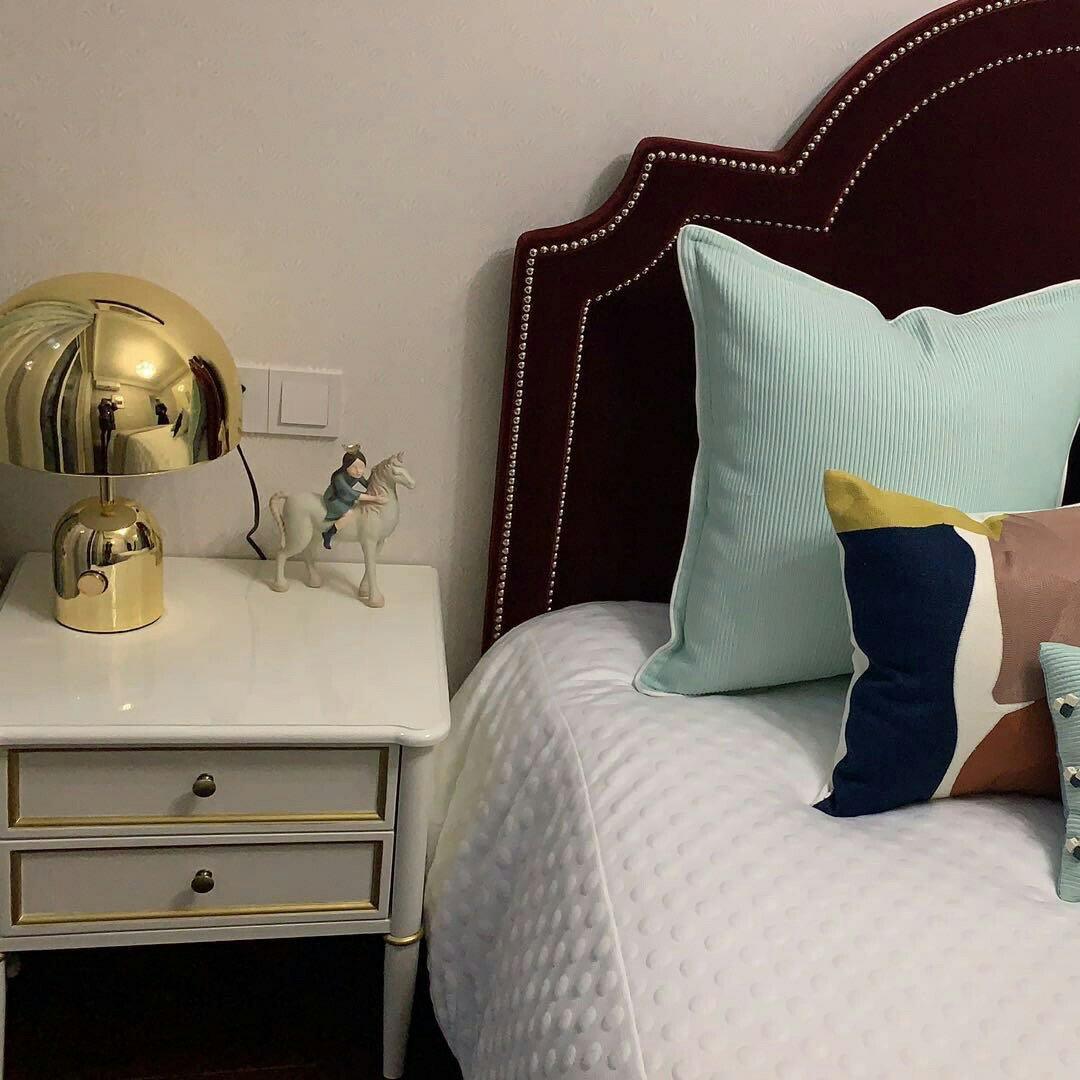 Bell-Shaped Table Lamp for Modern Homes - BellTable