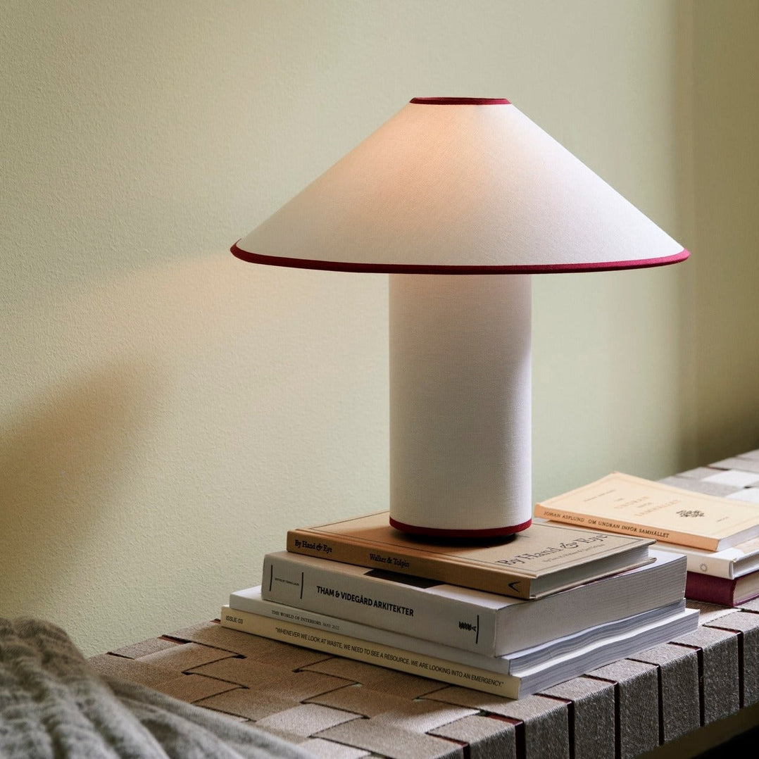Modern Table Lamp for Cozy Interiors - StyleTable