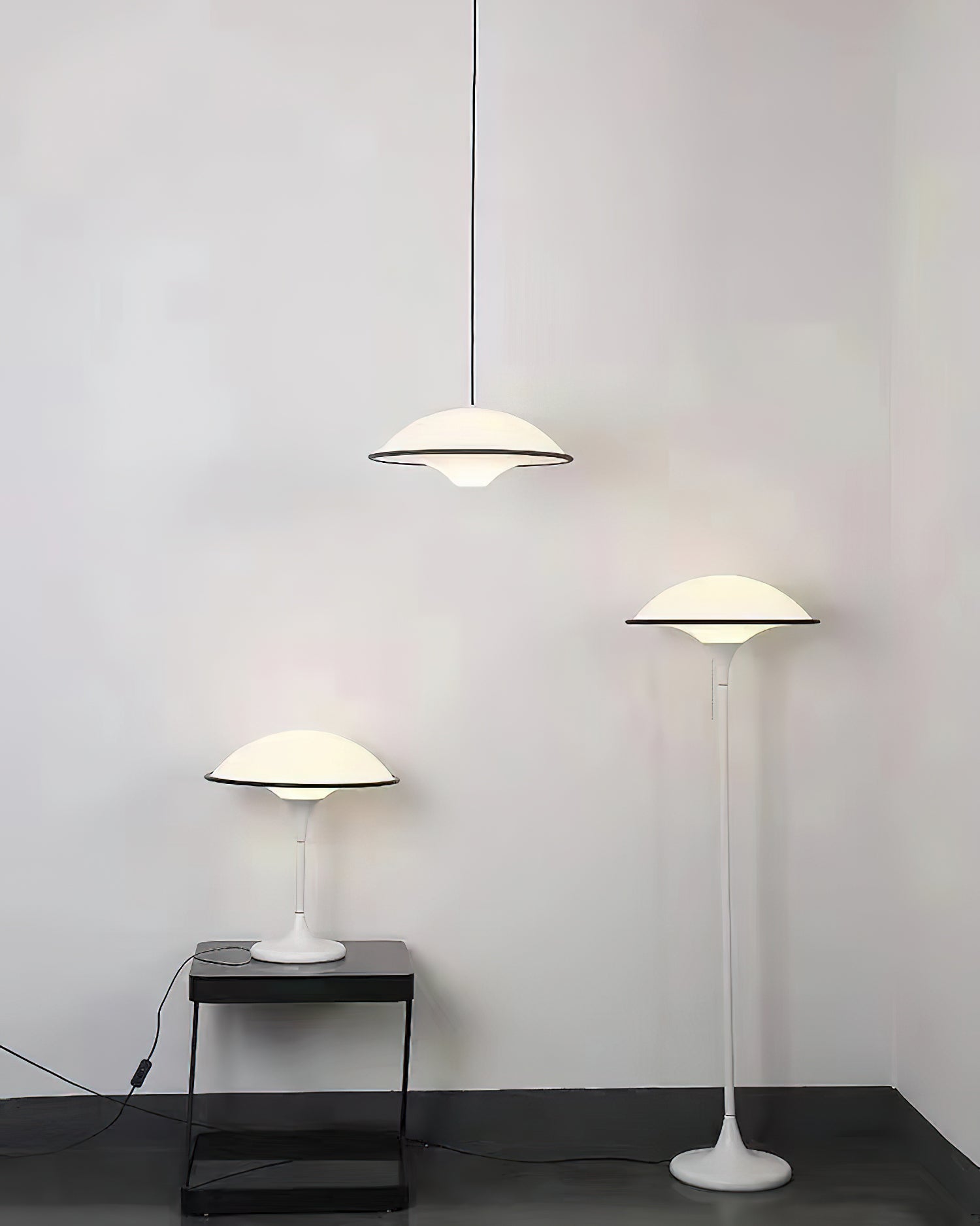 Stylish Table Lamp for a Modern, Inviting Ambiance - WarmTable