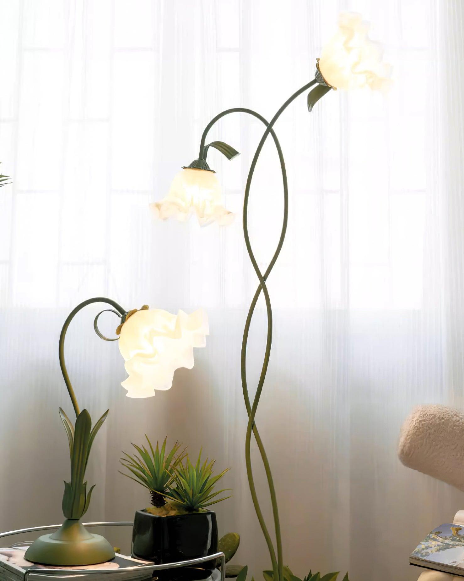 Elegant Floral LED Table Lamp - FloralTable