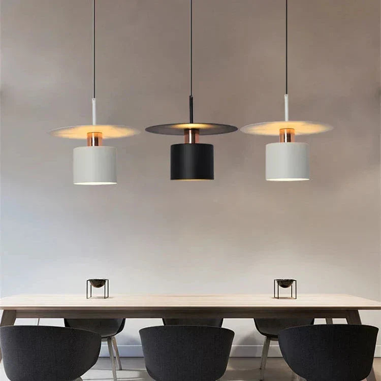Minimalist Linear Pendant Lamp for a Stylish Glow - LineDrop