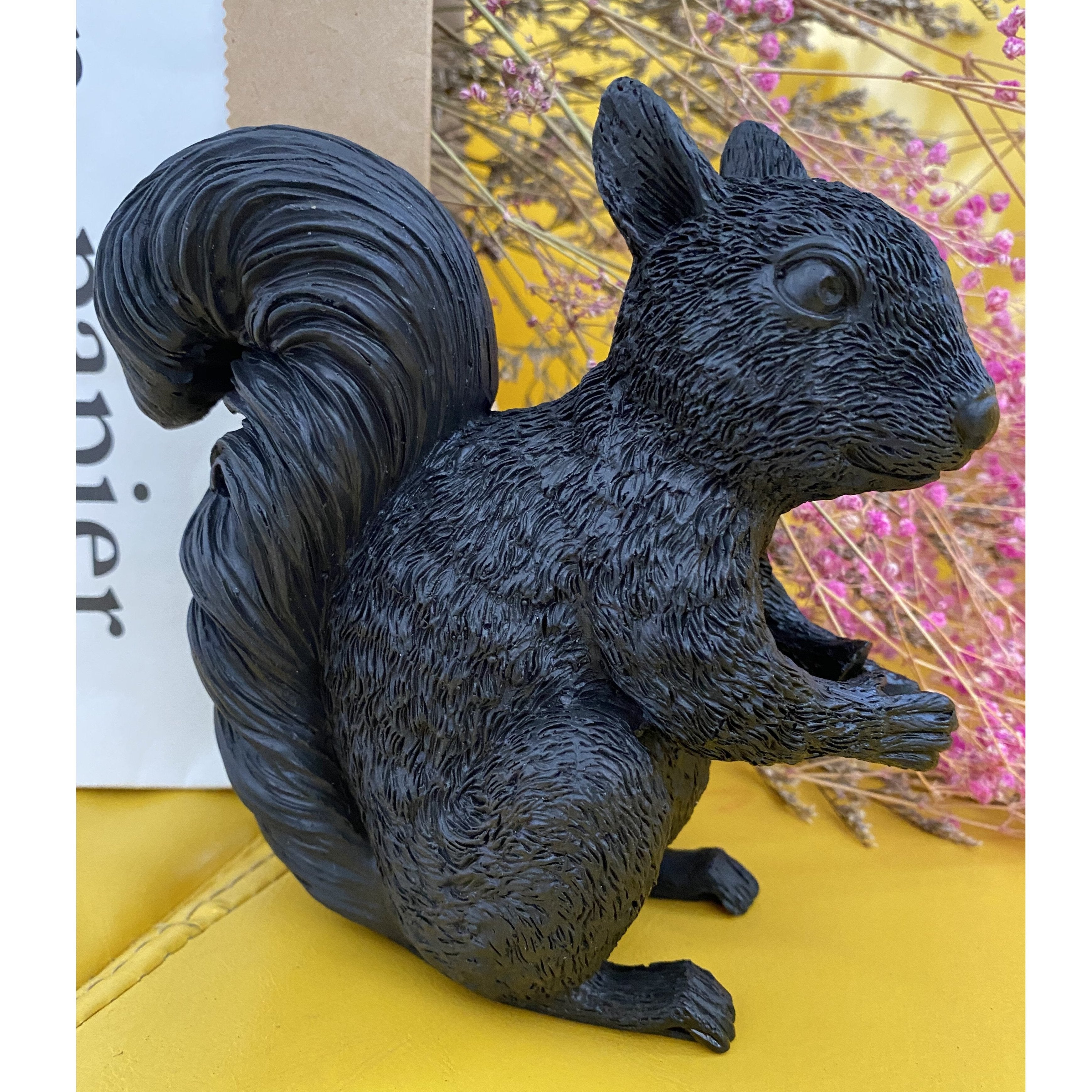 Adorable Squirrel-Themed Designer Table Lamp for Cozy Homes - HomeTable