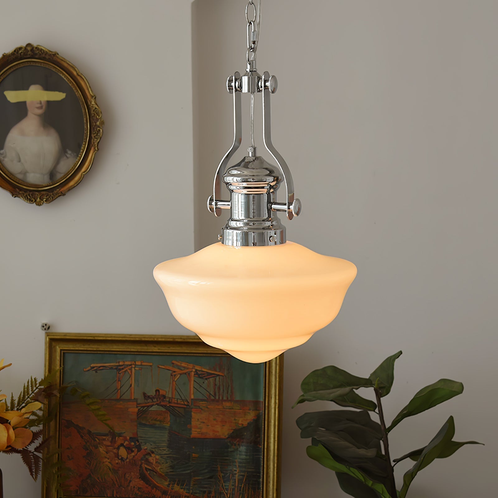 Classic Pendant Lamp for Timeless Elegance - TimeDrop