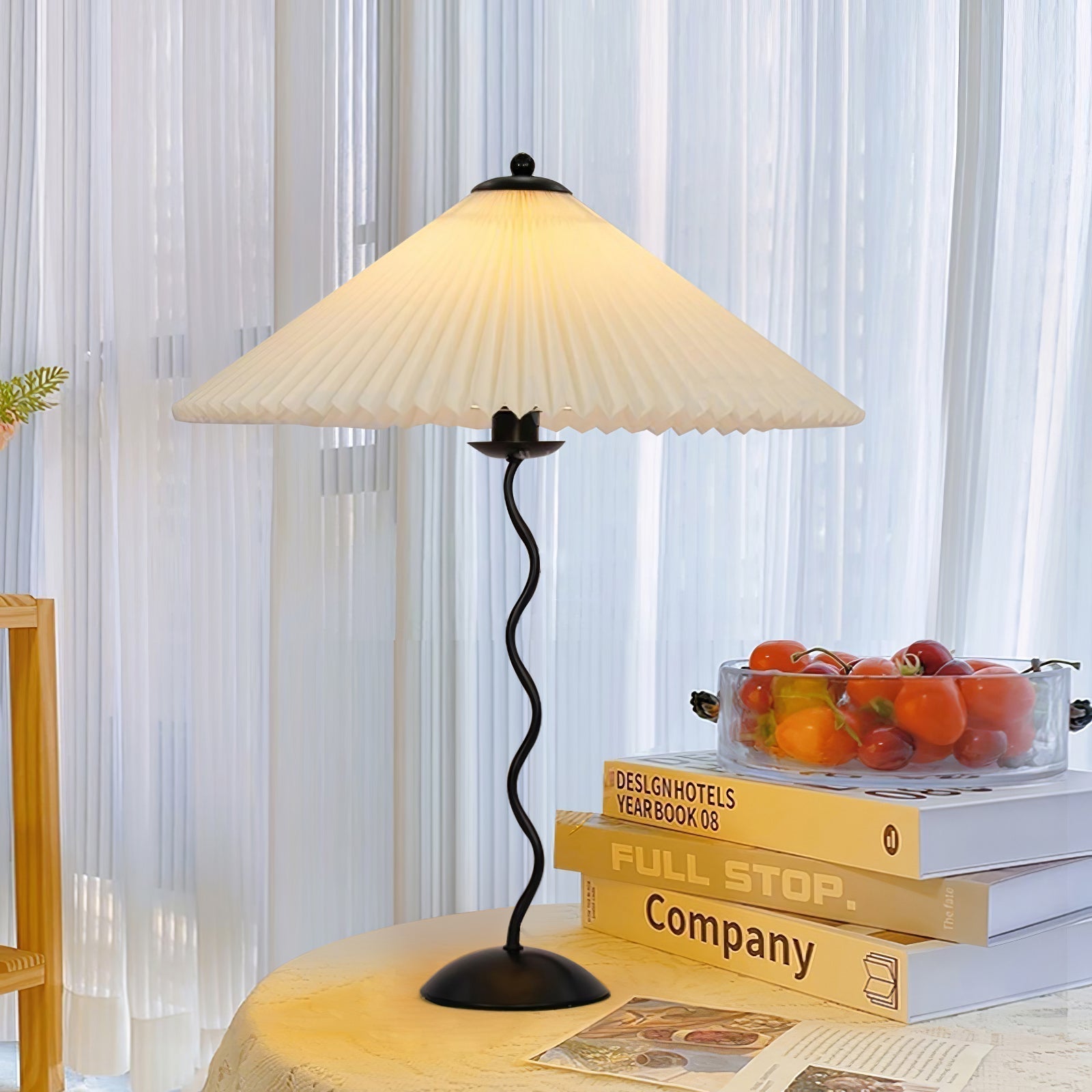 Curved LED Table Lamp for Modern Ambient Glow - CurveTable