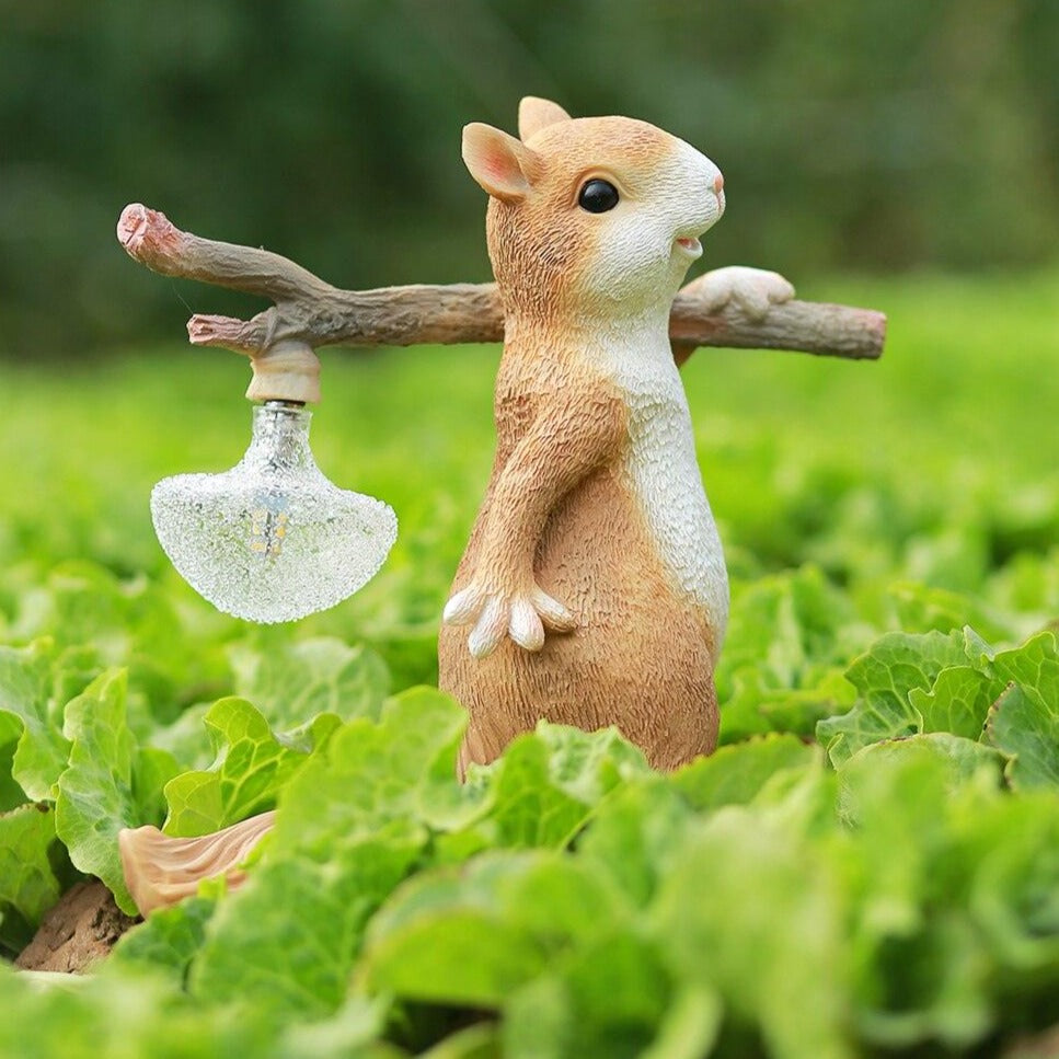 Adorable Squirrel Night Light for a Cozy Ambiance - NightTable