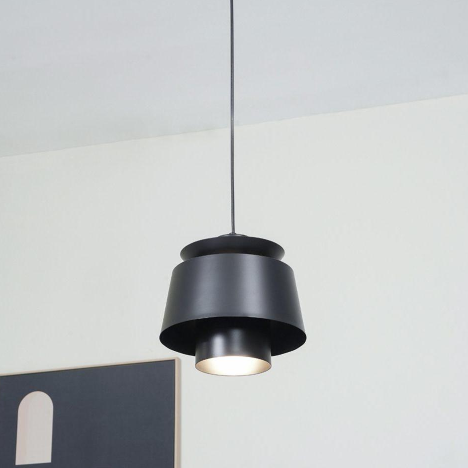 Sleek Pendant Lamp for a Luxe Home Ambiance - LuxeDrop