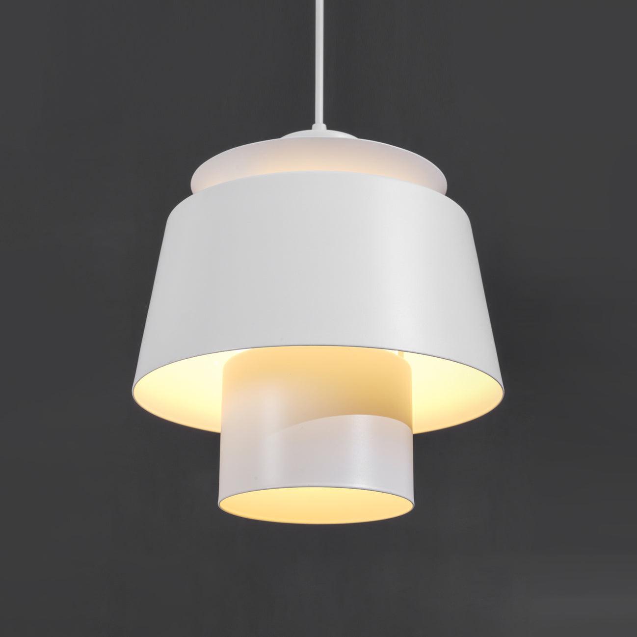 Sleek Pendant Lamp for a Luxe Home Ambiance - LuxeDrop