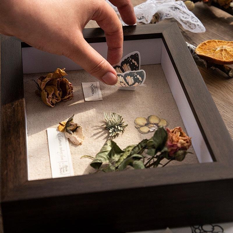 10 x 15 cm Rectangular Wood Picture Frame with Wall Hanging