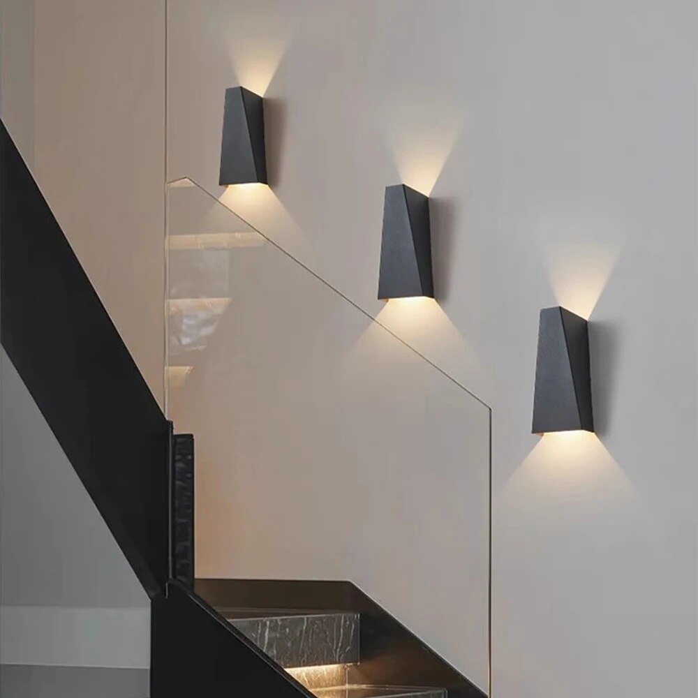 Sleek Outdoor Wall Light for Modern Illumination - OutdoorWall