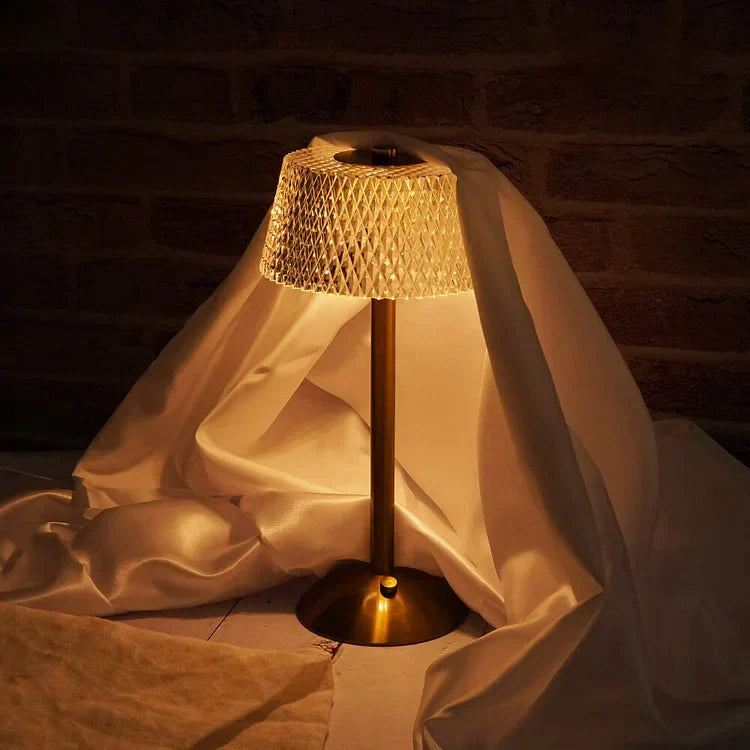 Chic Wireless Crystal Lamp for a Luxe Home Glow - CrystalTable