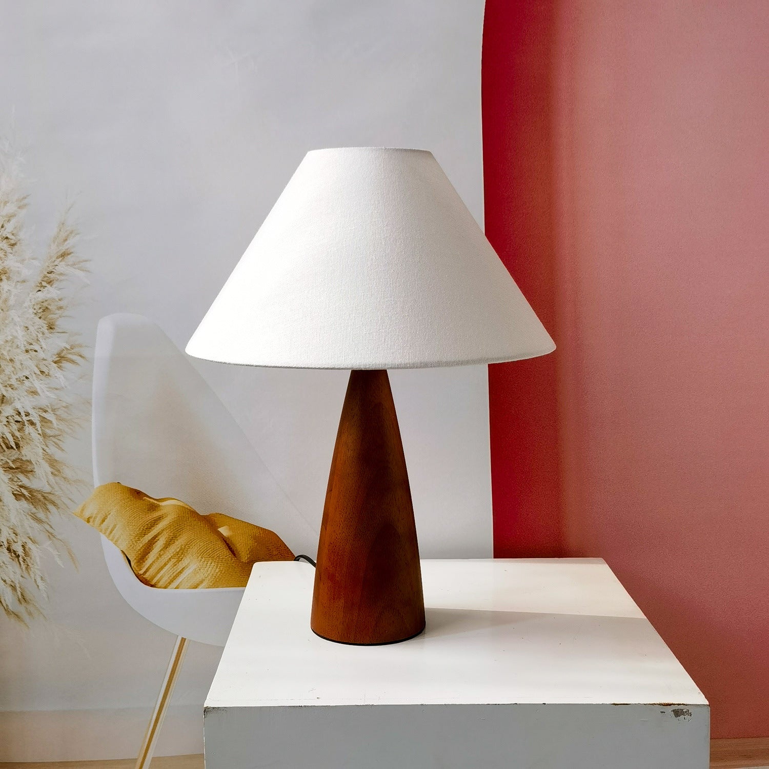 Wooden Table Lamp for a Natural Touch - WoodTable