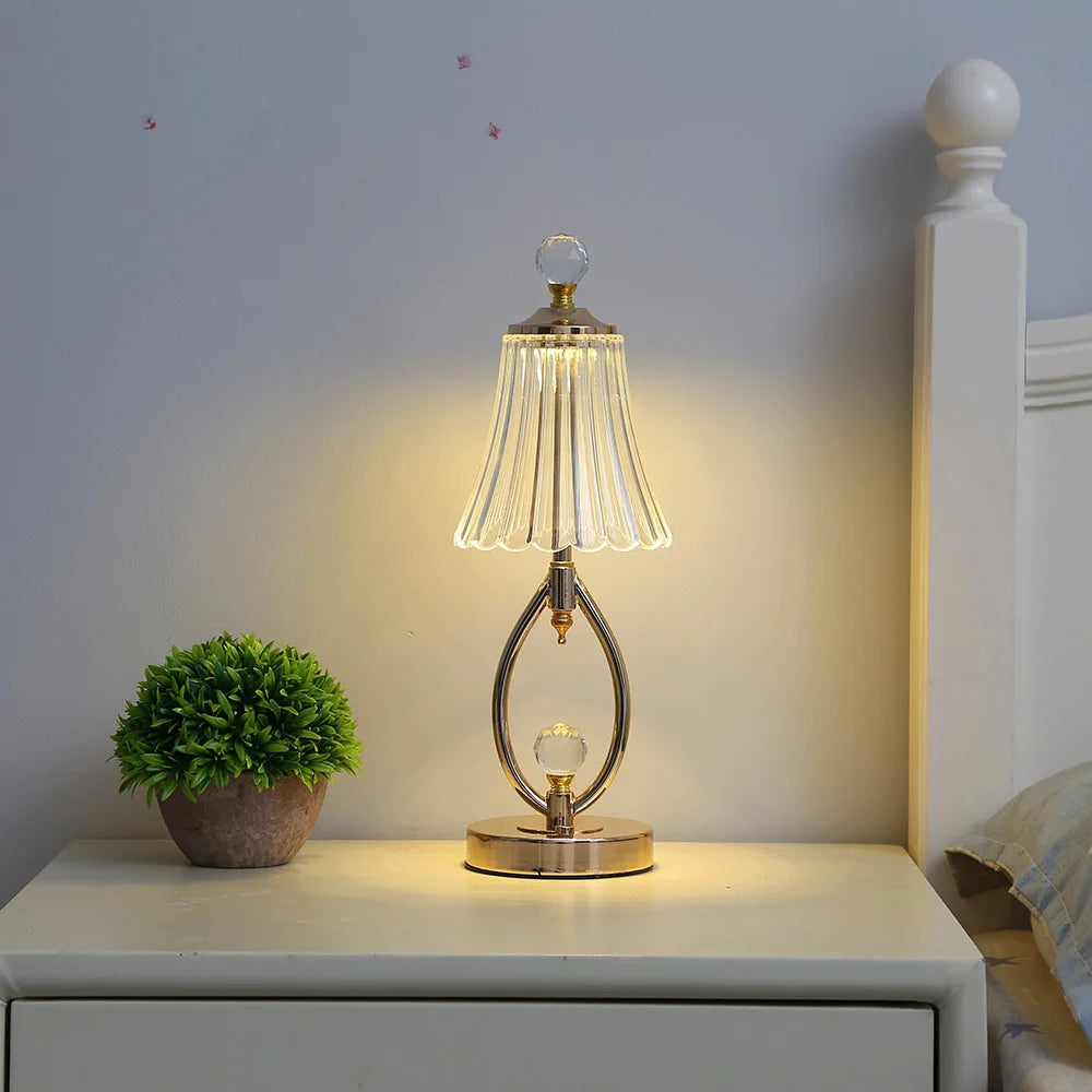 Retro Crystal Table Lamp for a Glamorous Glow - RetroTable