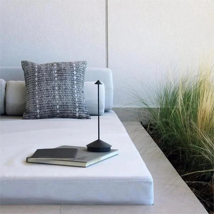 Sleek & Portable Wireless Table Lamp with Adjustable Brightness - WireTable