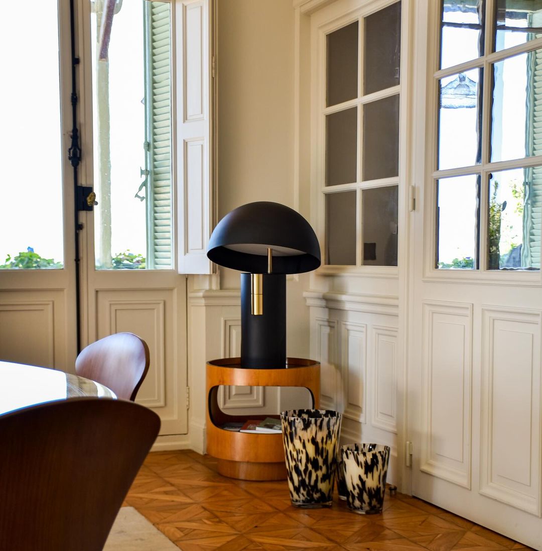 Ambient Table Lamp for Cozy Homes - HomeTable