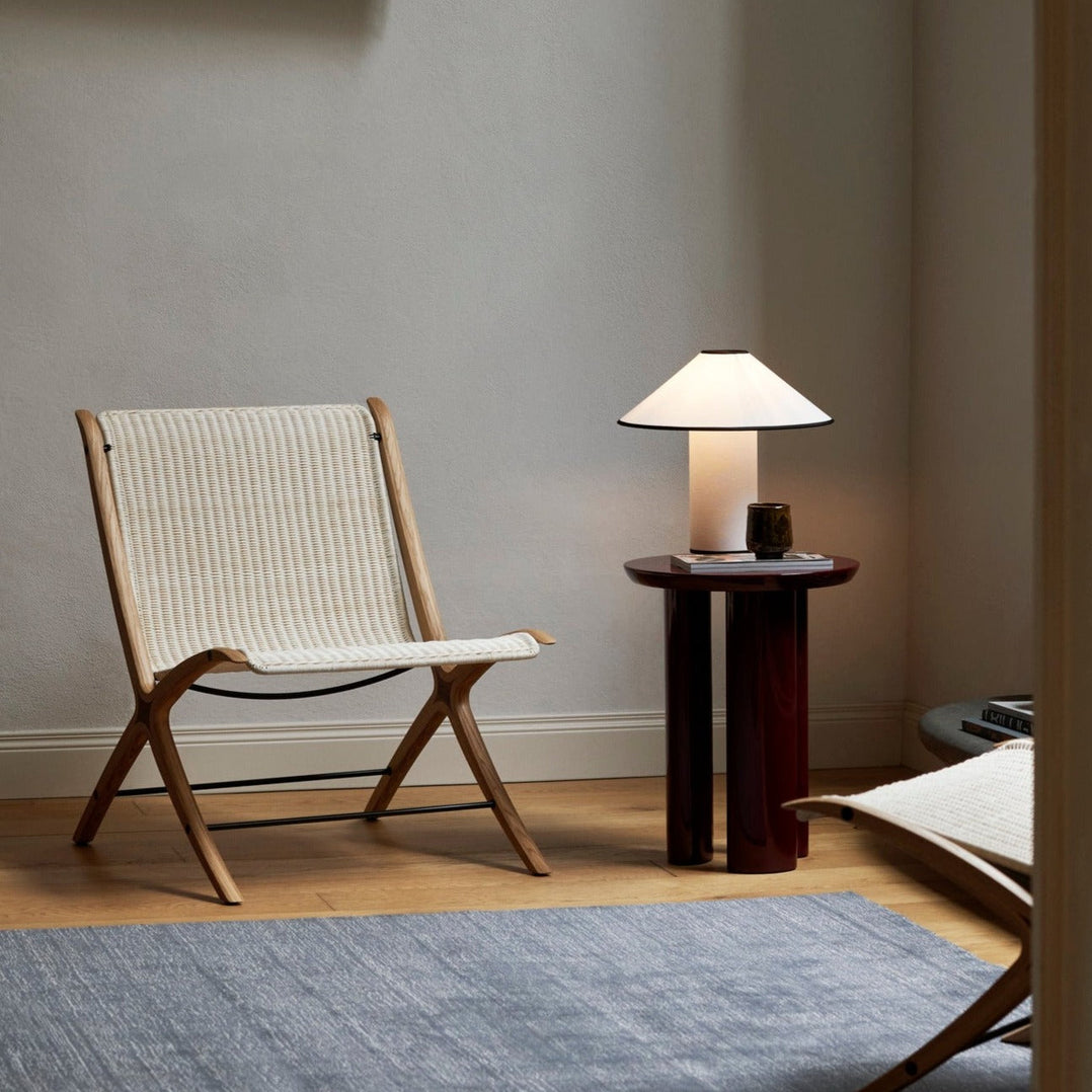 Chic Modern Table Lamp for a Cozy & Stylish Home - StyleTable