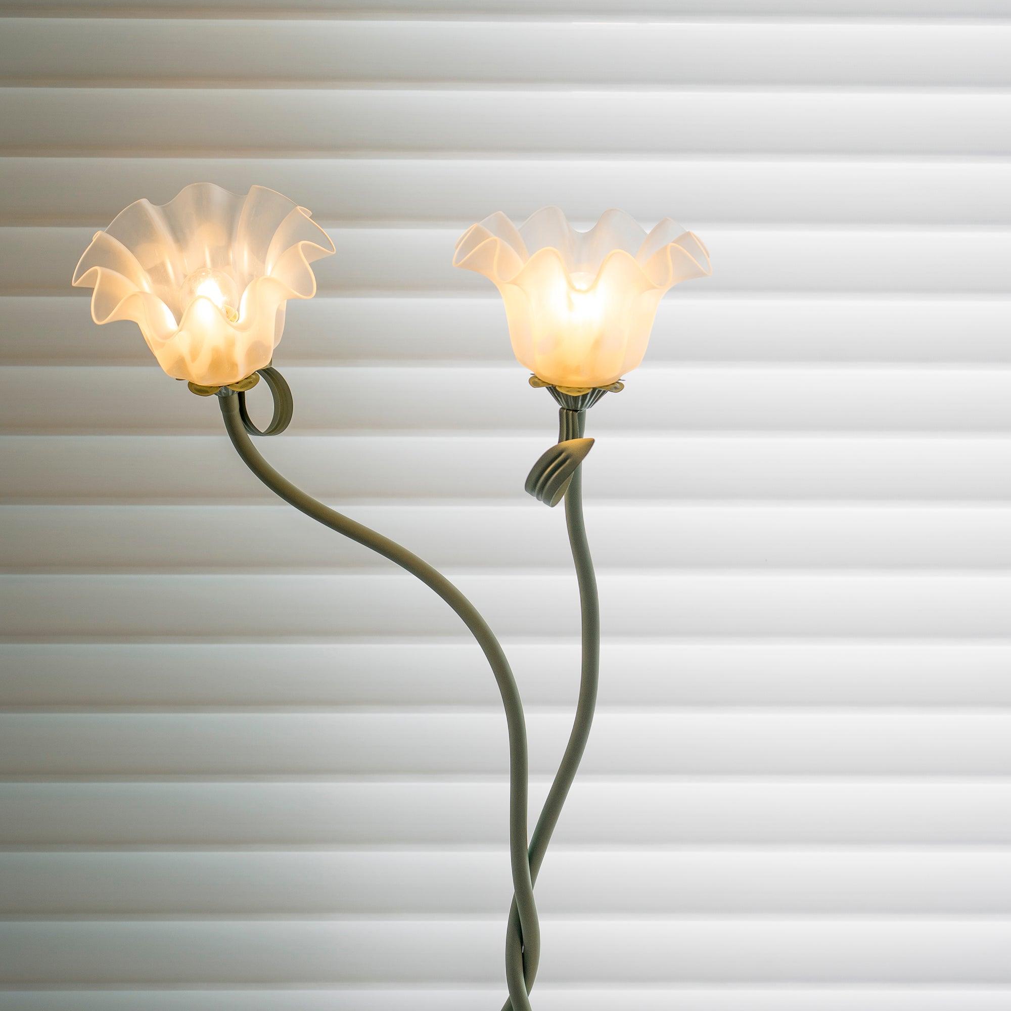 Elegant Floral LED Table Lamp - FloralTable