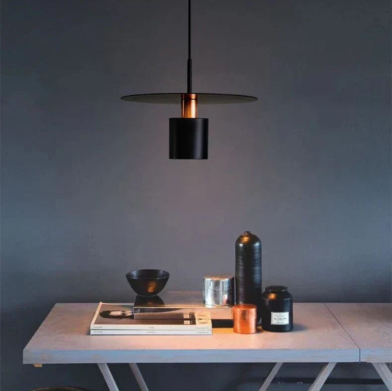 Minimalist Linear Pendant Lamp for a Stylish Glow - LineDrop