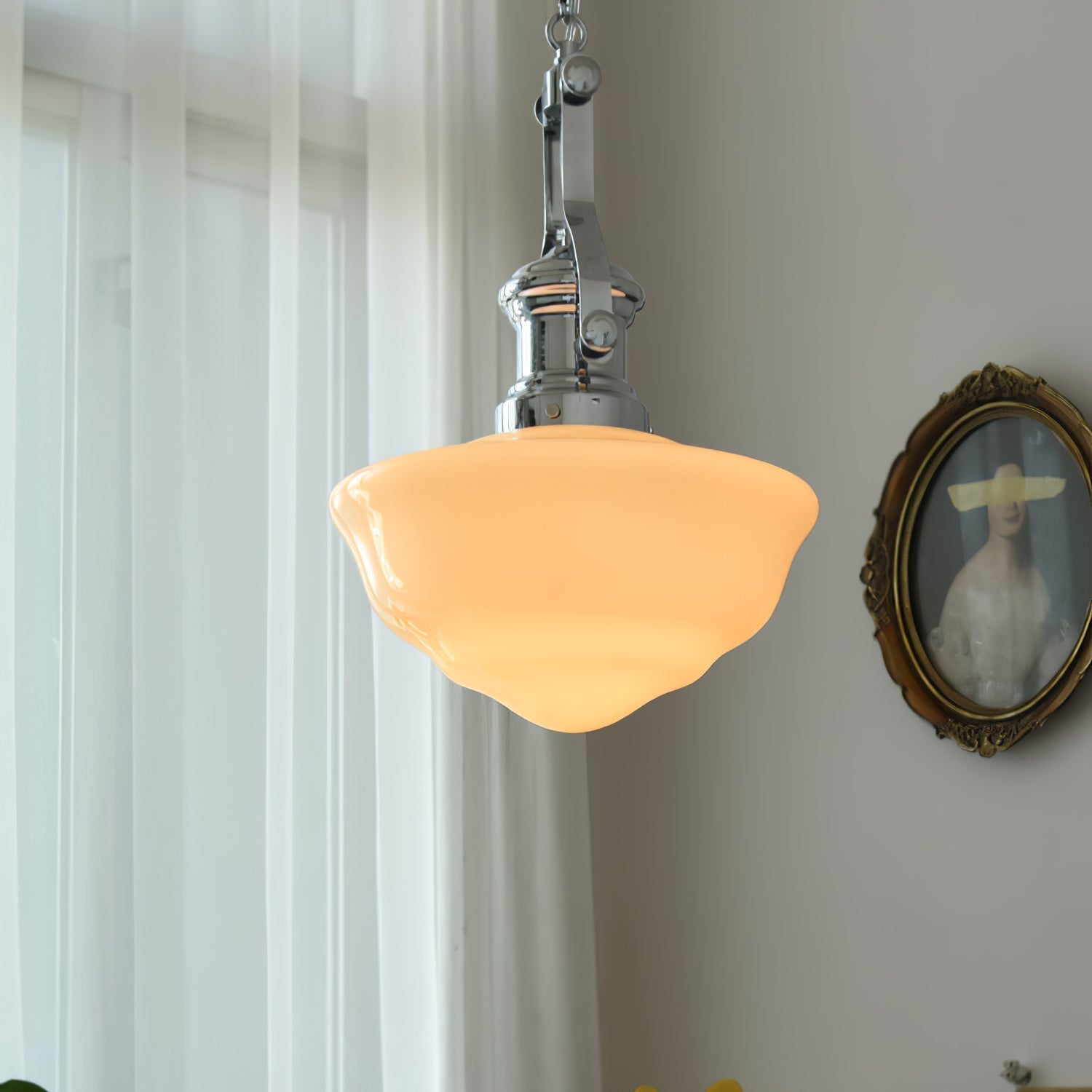 Classic Pendant Lamp for Timeless Elegance - TimeDrop