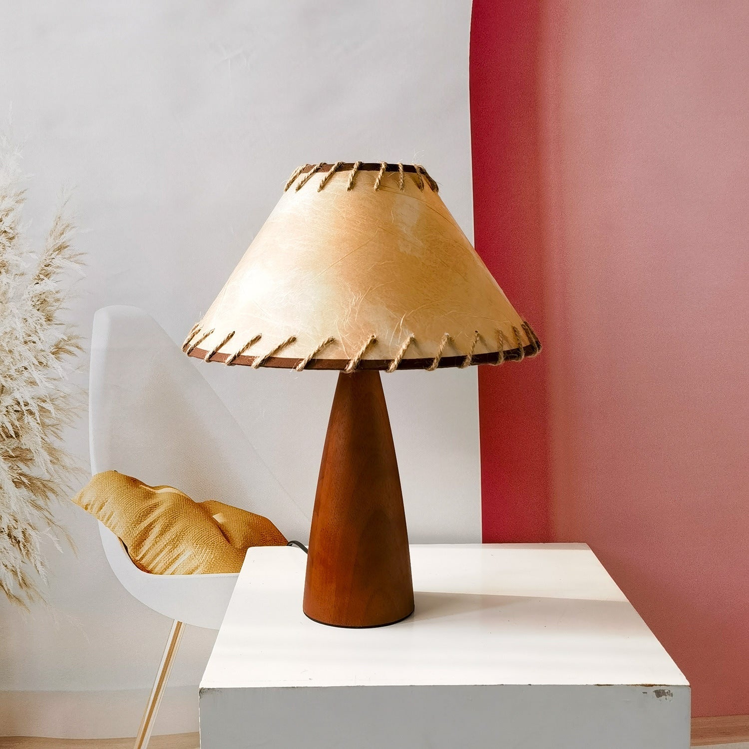 Wooden Table Lamp for a Natural Touch - WoodTable