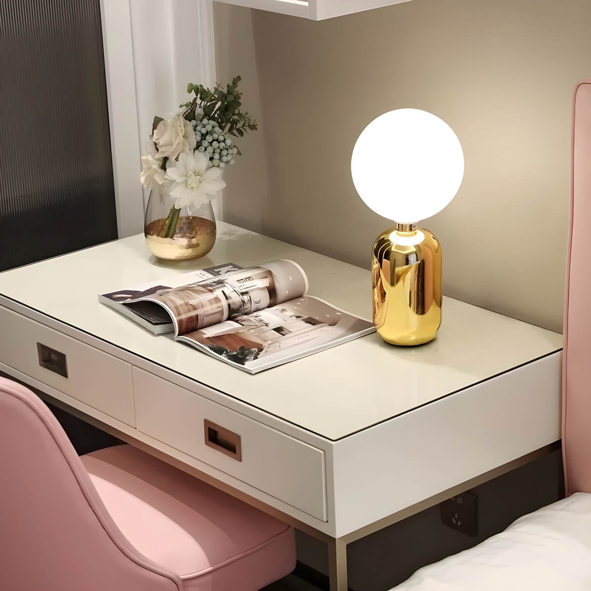 Minimalist Elegance Table Lamp for a Cozy & Stylish Interior - IndoTable