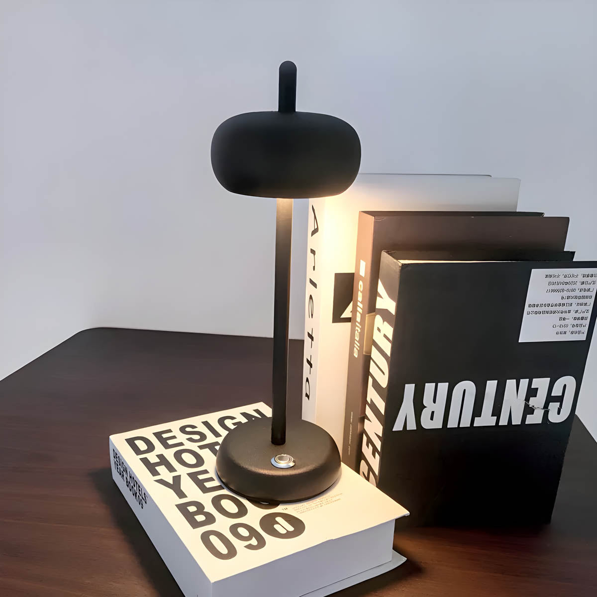 Sleek Modern Table Lamp for a Warm and Inviting Glow - WarmTable