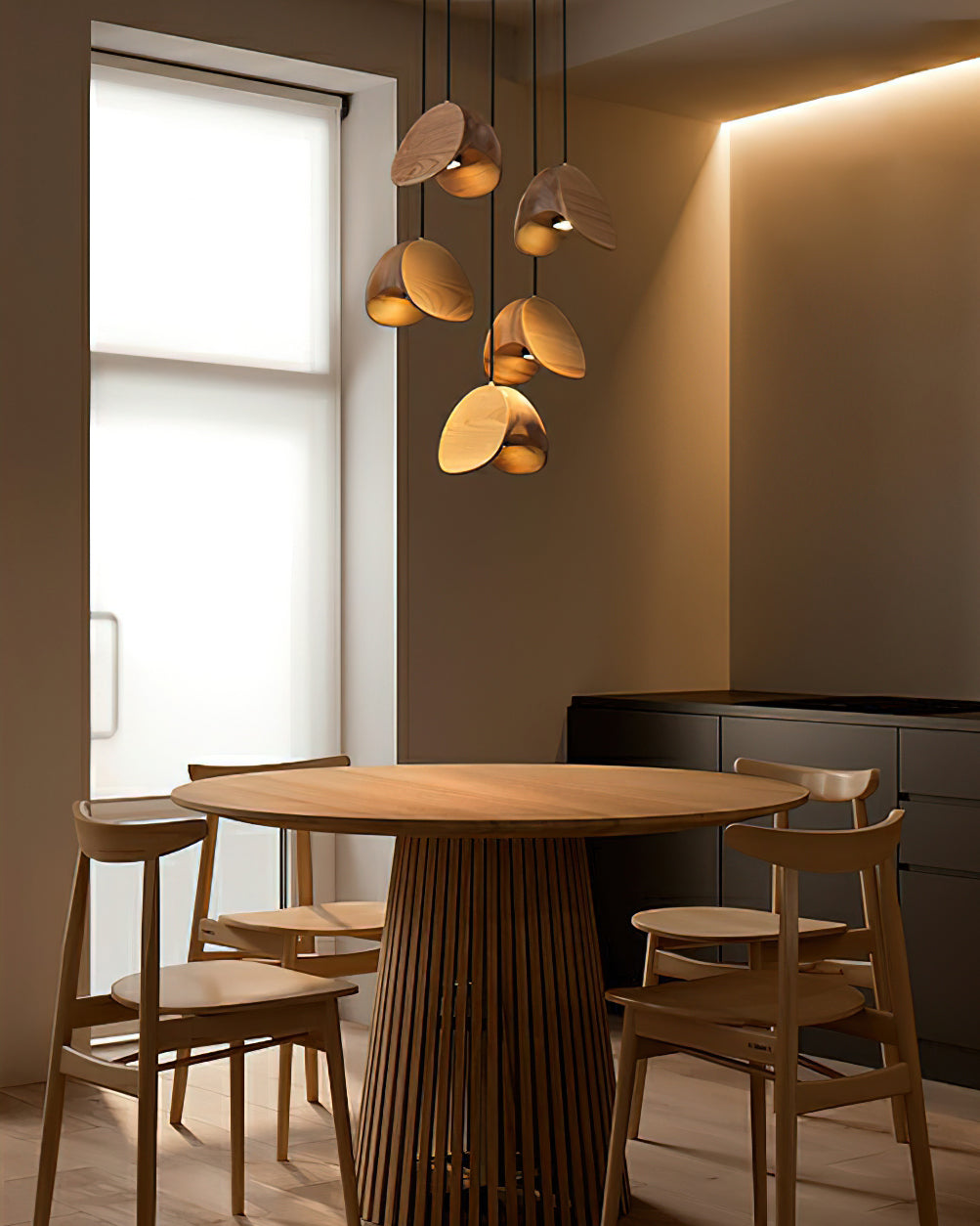 Elegant Modern Ceiling Lamp for a Chic Interior - ChicCeil