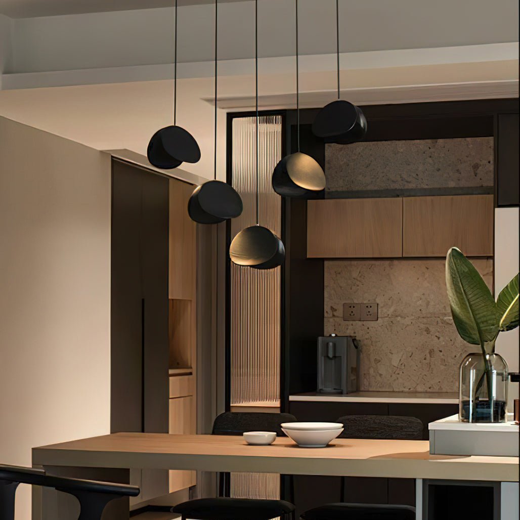 Elegant Modern Ceiling Lamp for a Chic Interior - ChicCeil