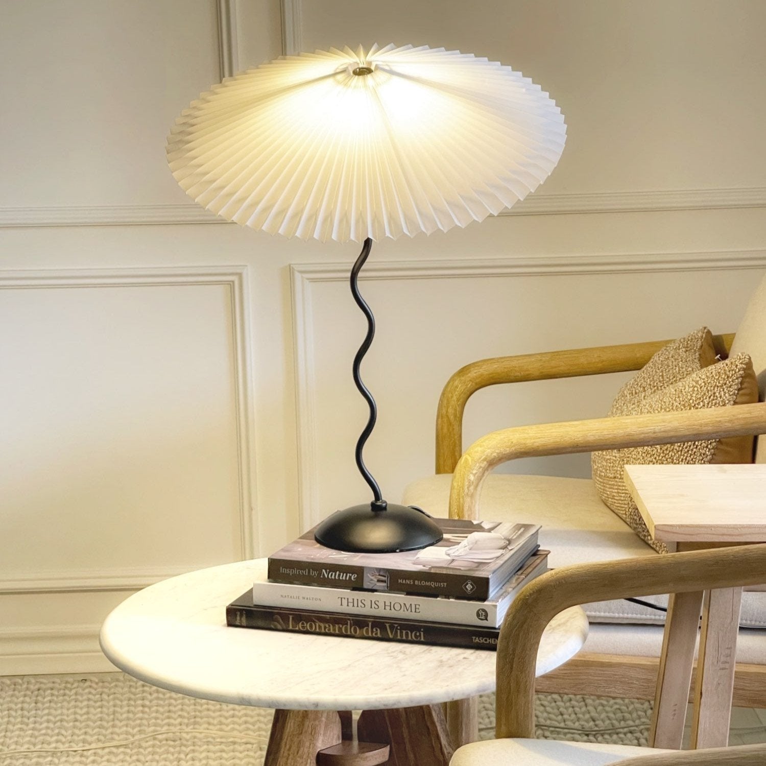 Curved LED Table Lamp for Modern Ambient Glow - CurveTable