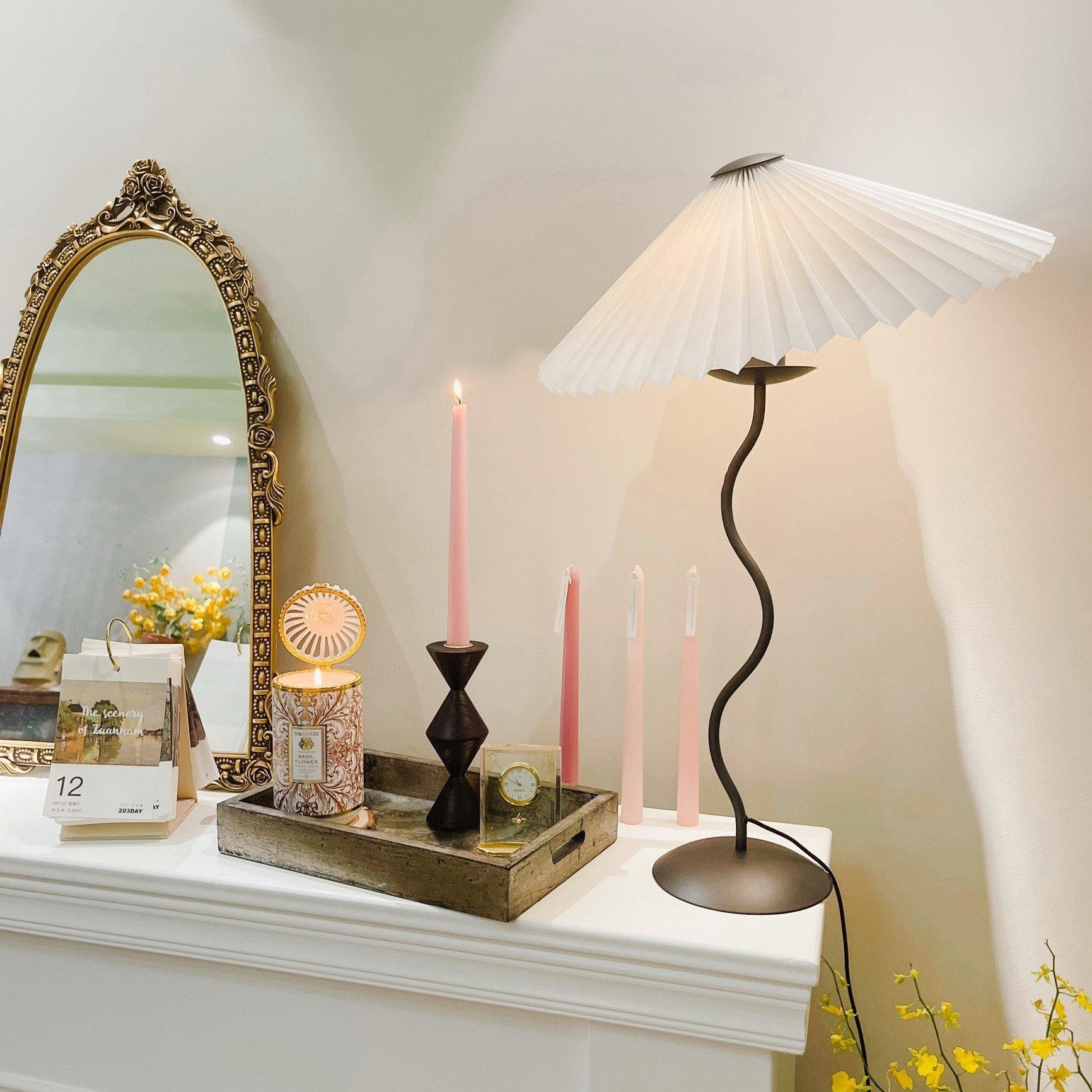 Curved LED Table Lamp for Modern Ambient Glow - CurveTable