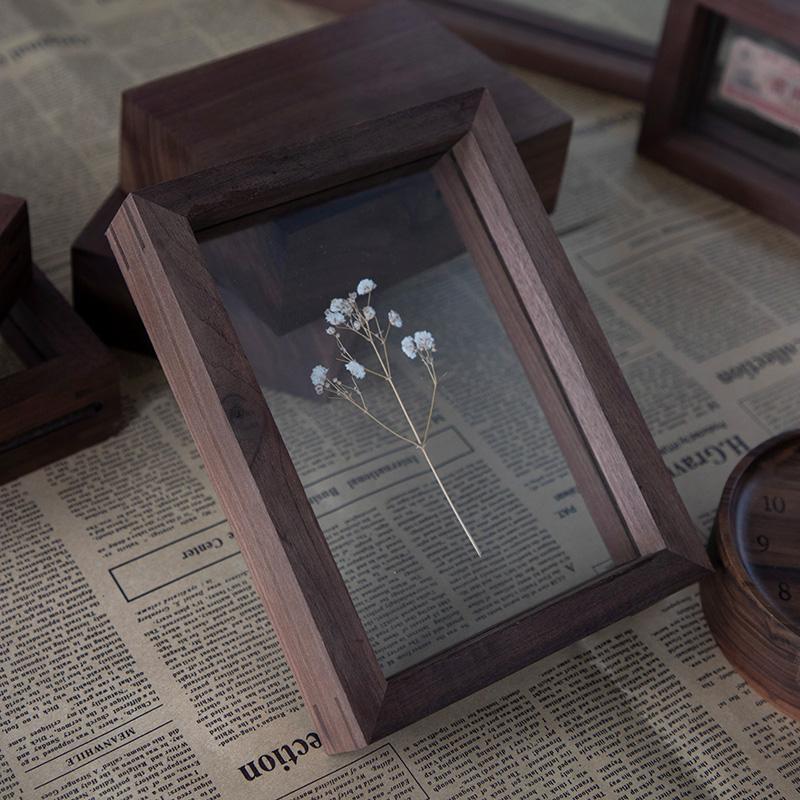 10 x 15 cm Rectangular Nut Brown Picture Frame with Wall Hanging