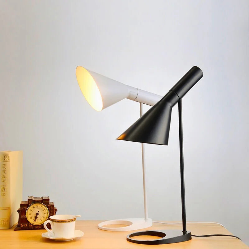 Modern LED Table Lamp with Sleek Minimalist Design - MiniTable