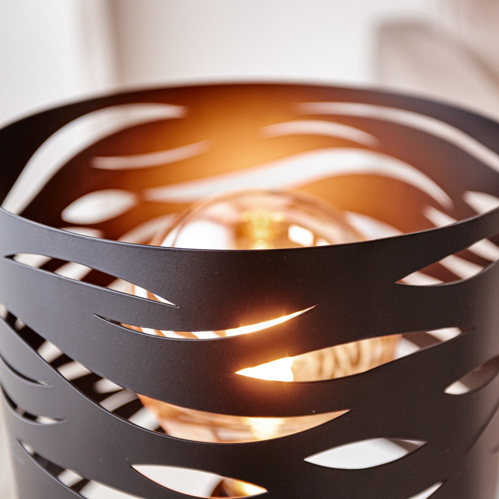 Chic Black Metal Table Lamp for a Modern Ambience - MetalTable