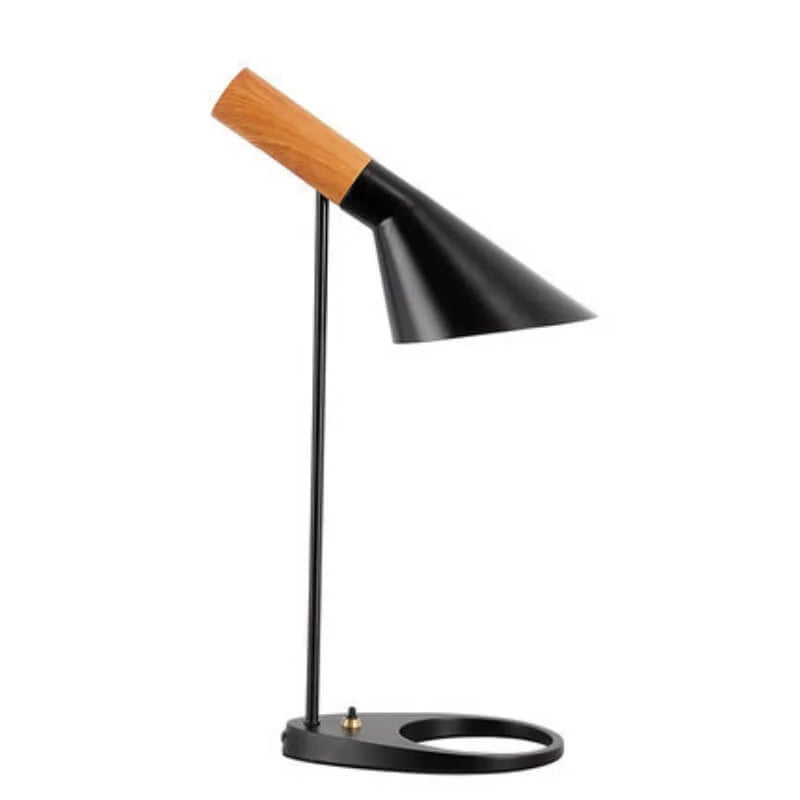 Sleek Modern Table Lamp for Chic Ambiance - ChicTable