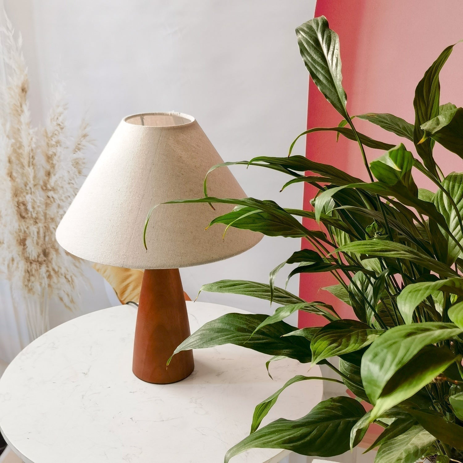 Classic Solid Wood Table Lamp with a Touch of Heritage Charm - WoodTable